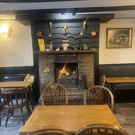 The Angel Inn Олстон Номер фото