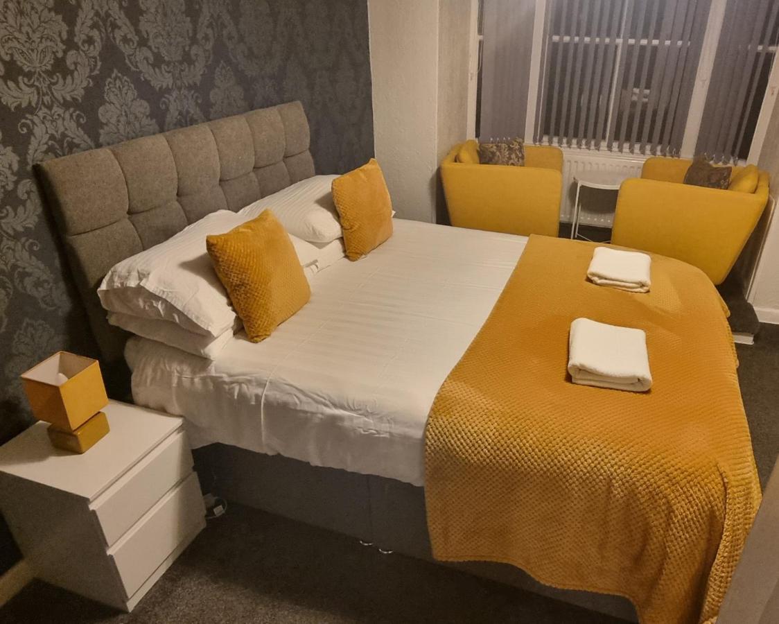 The Angel Inn Олстон Екстер'єр фото